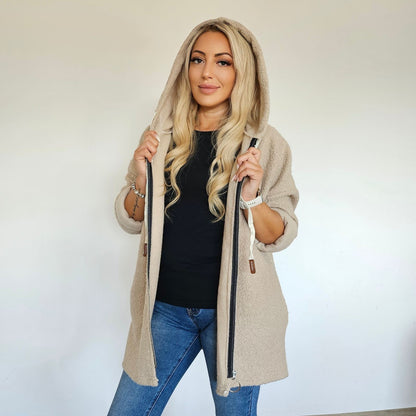 Връхна дреха Аура бежова