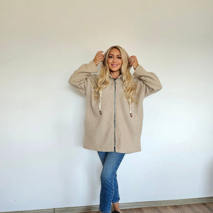 Връхна дреха Аура бежова