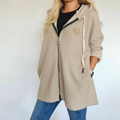 Връхна дреха Аура бежова