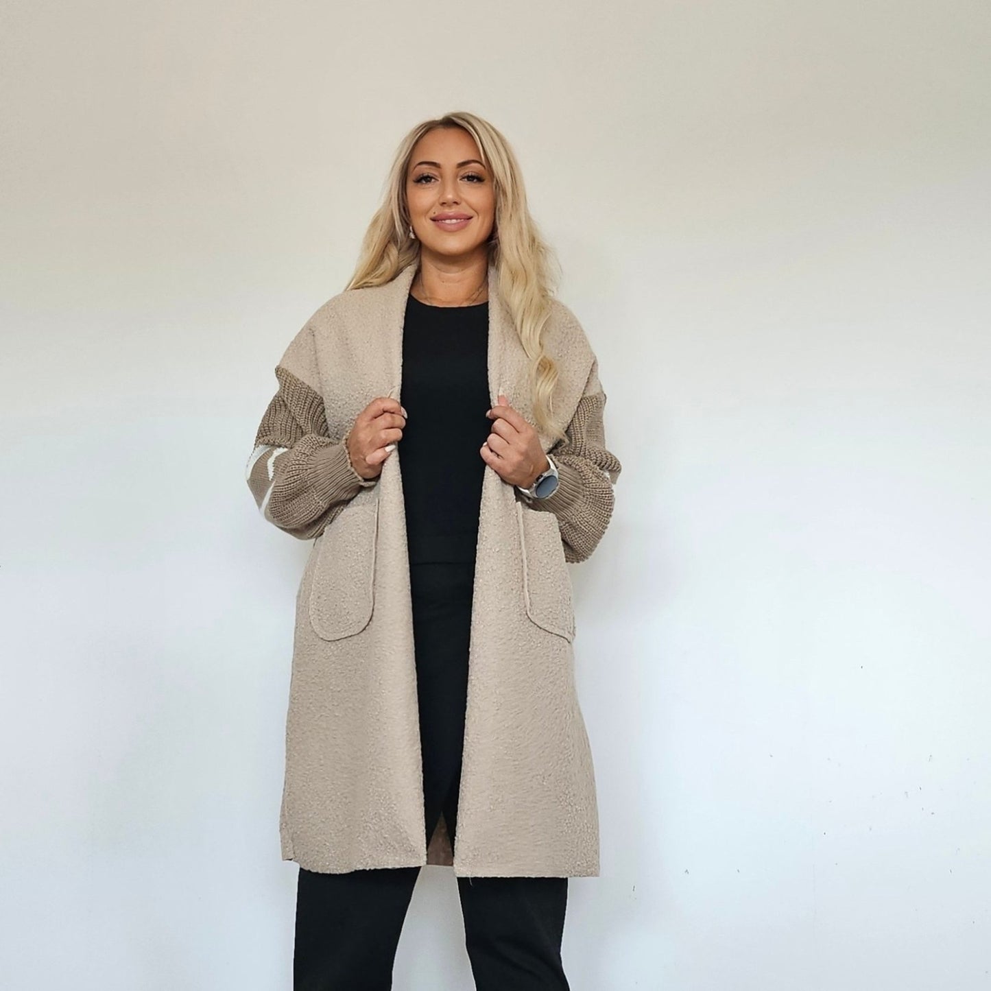 Манто с плетени ръкави Сърце