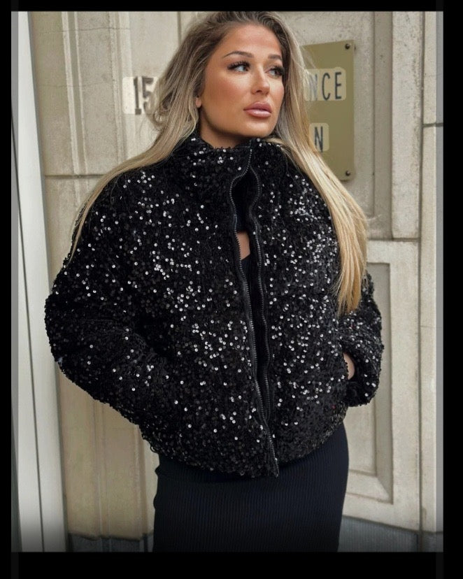 Дамско яке с паети