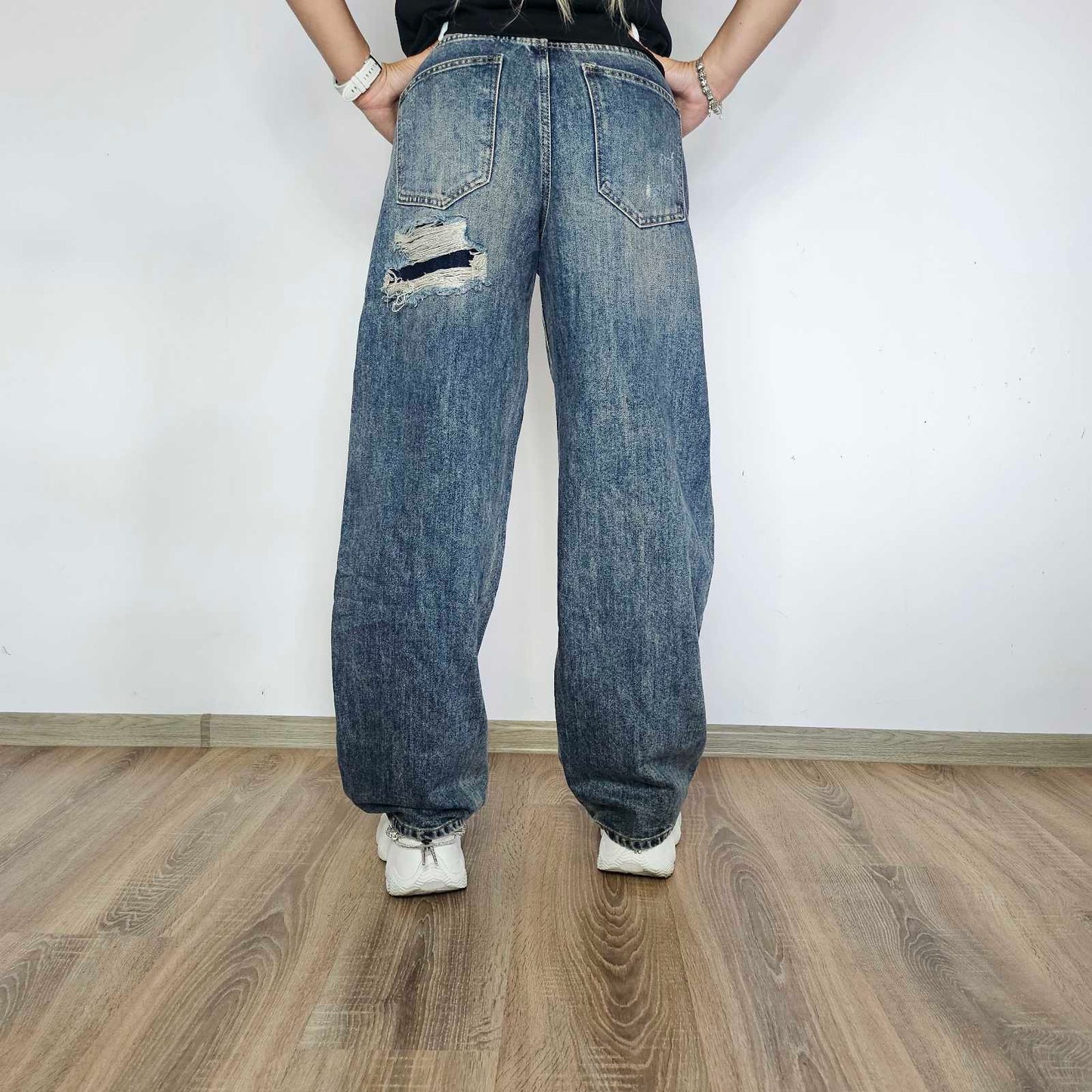 Деним Свобода