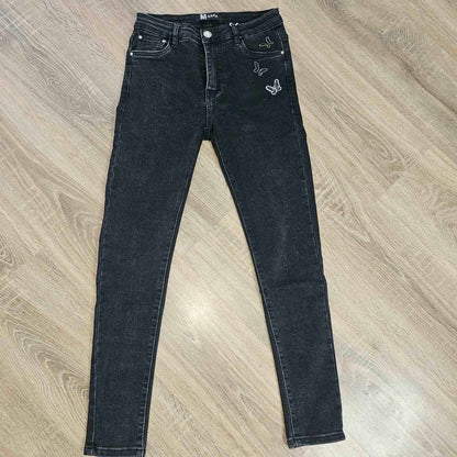 Дънки с пеперуди